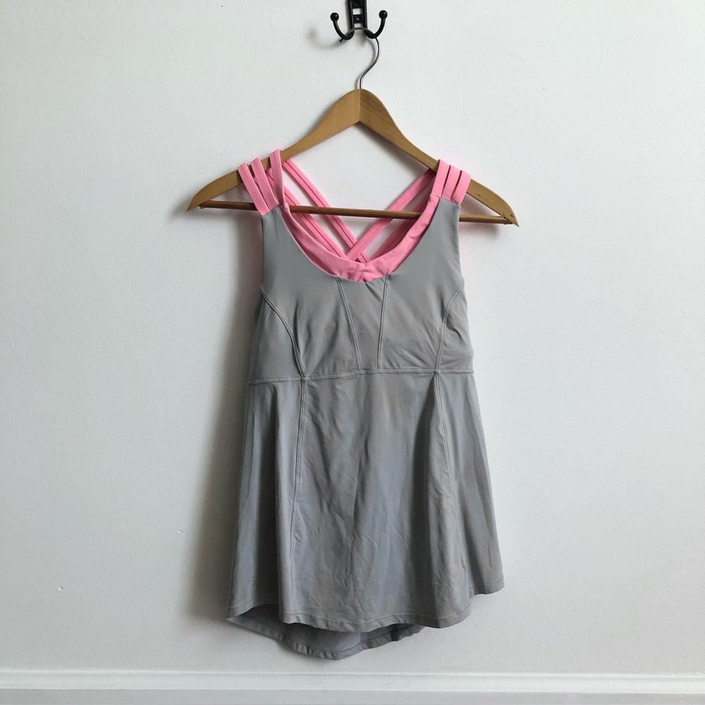 Lululemon. Beat the Heat Tank. Size 8
